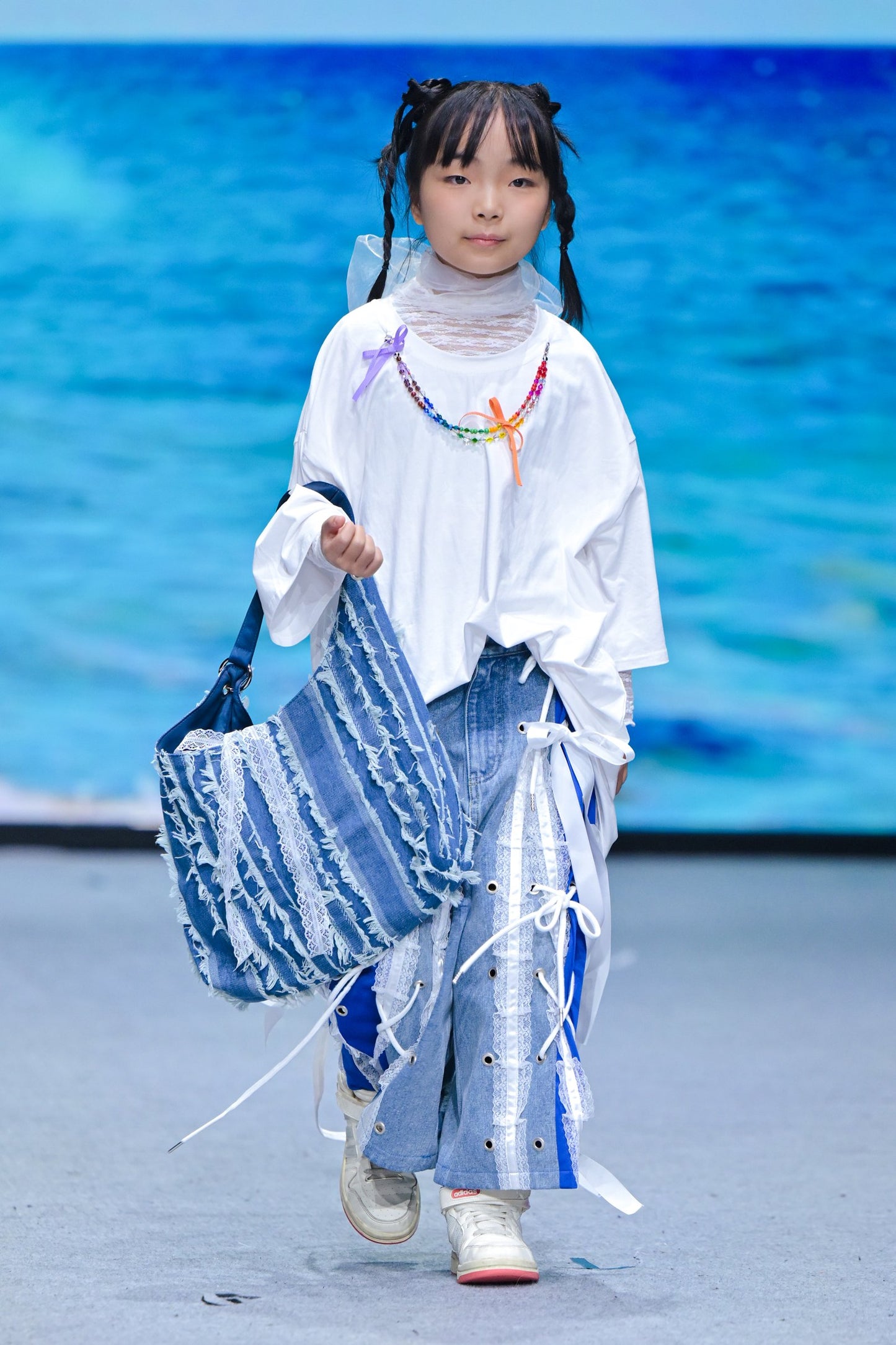 ILLUSTRATE YOUR HEART - RIBBON DENIM SANTIN REVERSIBLE BAG